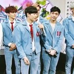 [EXO] 뜬금폰ㄴ데 이사진에서