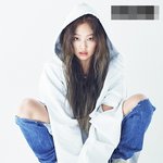 분위기 쩌는 제니 화보 ㅎㄷㄷ..