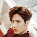 요즘 얘 진짜 잘생긴것 같음