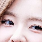 [EXO] 위에 <b>앞니</b> 사이에 까만거 뭐냐?