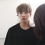 [방탄소년단] <b>이사진</b> 어디서나온건지 아는<b>이</b>삐ㅠ