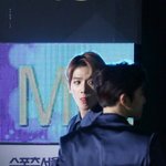 [백현] 자주 <b>입어</b>주길 바라는 수트ㅠㅜ
