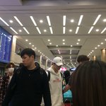 [댓글부탁해] 혹시 <b>공항</b>에서 본 이 아이돌 누군지 아시는분?