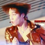 [EXO] <b>비듬</b>날아가는