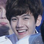 [EXO] 변배켠이 <b>성형</b>을 안했다고???