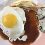 오늘 점심은 <b>친친</b>함박스테이크~
