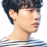 애들아 넷에서 만난사람이 계속 <b>협박</b>해 ㅋㅋㅋ
