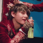 [방탄소년단] 태형이 바람맞으면서 <b>음료</b>마시는것봐..