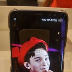 [EXO] 아 진짜 <b>우주</b>폰 8 너무 갖고싶다