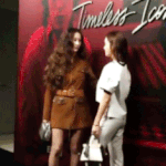 정자매 같은날 같은 헤어스타일 움쨜
