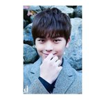 언제 어디서든 <b>쾌활</b> 에너지 100% 충전하고 다니는 육성재