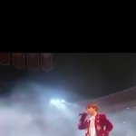 [방탄소년단] 지민이 콘서트에서 머리맞은거 봤어?