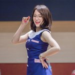 동글 안경도 <b>찰떡</b>같은 아이돌짤