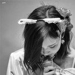 아이돌 답지 않은 <b>우아</b>함