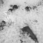 [EXO] 뭔가 여기 얼굴 파<b>뭍</b><b>힌</b> 애