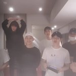 [시우민] 엑소 5주년 축하>.<(시우민이 보내는 하트)