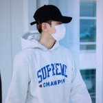 [EXO] <b>슈크림</b> 백현이한테 할인 해죠라