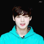 프듀 박지훈 윙크하는 짤로