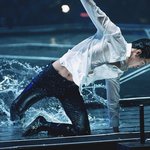 [카이] 언제나 무대에서 <b>예술</b>하는 카이