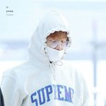 [백현] 백현이 <b>공항</b> 고화질 B