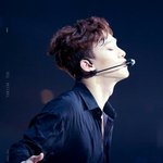 [CHEN] 뭔가 <b>행위예술</b> 하는것 같은 사진