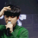 [EXO] 디오 <b>음흉</b>하게 생김 눈빛도 어둡고