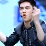 [EXO] 됴도 <b>인성파탄</b>났네