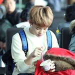 [NCT] 아래 쓰니야 밑에 천러 <b>베라</b> 먹는 사진