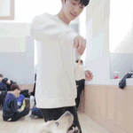 판 <b>글씨</b> 존 나 커진거 같지않나