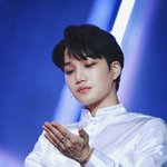 [카이] ㅁㅊ이틀이 넘는 <b>정적</b> 내가 <b>한</b> 번 깨보겠음