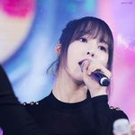 걸그룹 <b>놀이</b> 하고 있었는데