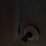 [드루와] ㅅㅂ <b>야들</b>아 나 방에 갇힘