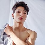 여진구 몸도 남자됐네