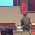 [EXO] 와 진짜 어깬넓은데 <b>허리</b>는