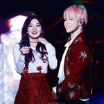 [방탄소년단] 이거 <b>여돌</b>이랑 합동무대 언제였어?