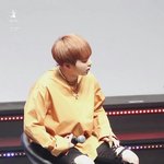 [EXO] 야 근데 민석이는 <b>머리</b> 안 상하냐