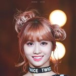 모모가 애<b>교살</b>에 바른 ㅅㅒ도우같은