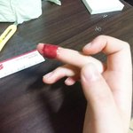 미친 <b>커터칼</b>로 손베였는데