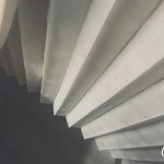 독서실인데 옆 칸 사람이 계속 <b>한숨</b>쉰다..