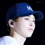 [시우민] 시우민 이 사진의 <b>포인트</b>는