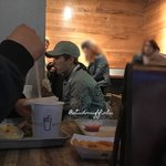 [시우민] 오리지널 쉑쉑버거 <b>냠냠</b>하는 시우민 ㅇㅁㅇ