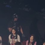 [EXO] 우민이는 <b>무시</b>하고 아이린은 백현만 눈으로 쫓는데......