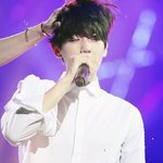 [EXO] 솔까 흰 <b>와이</b>셔츠 하나만 입혀도 뽄대나는데