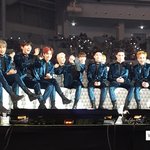 [EXO] 16년 통틀어 가장 개별로였던옷 이거갑
