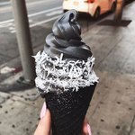 <b>시크</b>한 블랙 아이스크림 모음