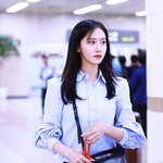 윤아 이렇게 있으니까 대학생같당