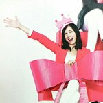 [댓글부탁해] 백현 <b>위에</b>있는분 누구야??
