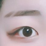 나 지금 눈썹 스크래치했당