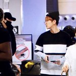 [EXO] 변백현 바지<b>밑단</b> 오ㅐ이랰ㅋㅋㅋㅋㅋㅋㅋㅋㅋㅋ