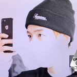 [EXO] <b>변</b>배켠 럽애플 전차스 붙이고옴ㅋㅋ